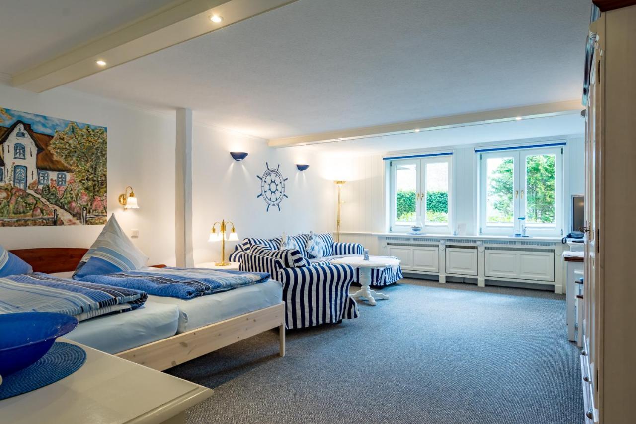Inselhotel Arfsten Wyk auf Föhr Buitenkant foto