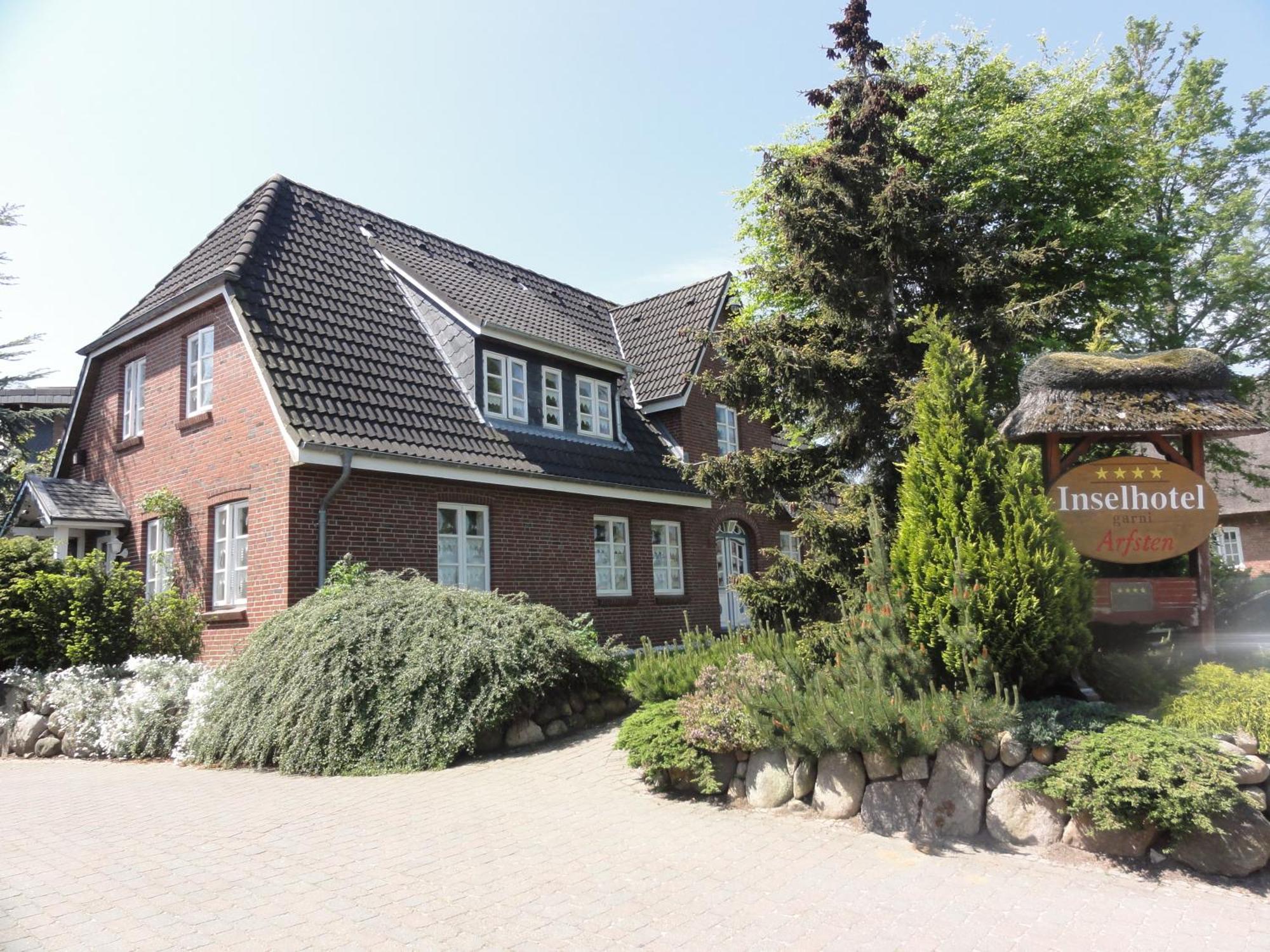 Inselhotel Arfsten Wyk auf Föhr Buitenkant foto
